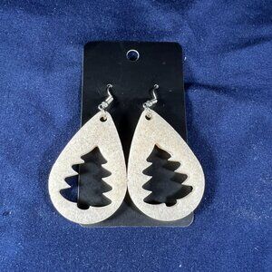 Teardrop Glitter Resin Earrings With Christmas Tree Cutout Design